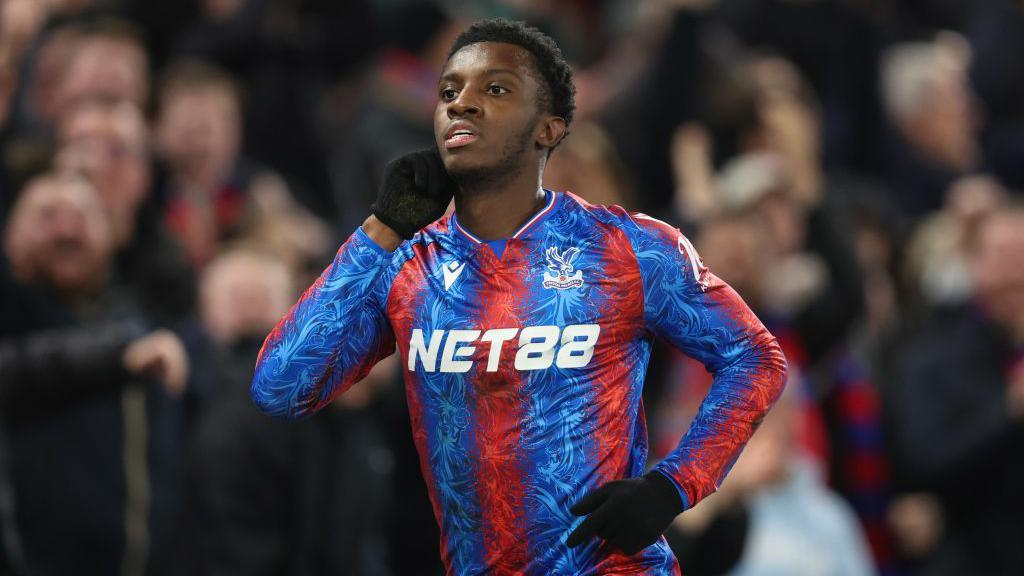 Eddie Nketiah mencetak gol di menit-menit akhir pertandingan yang menegangkan di Selhurst Park, memberikan kemenangan yang pantas bagi Crystal Palace dan mengakhiri lima kemenangan beruntun pemimpin klasemen Liga Primer Liverpool di musim ini.